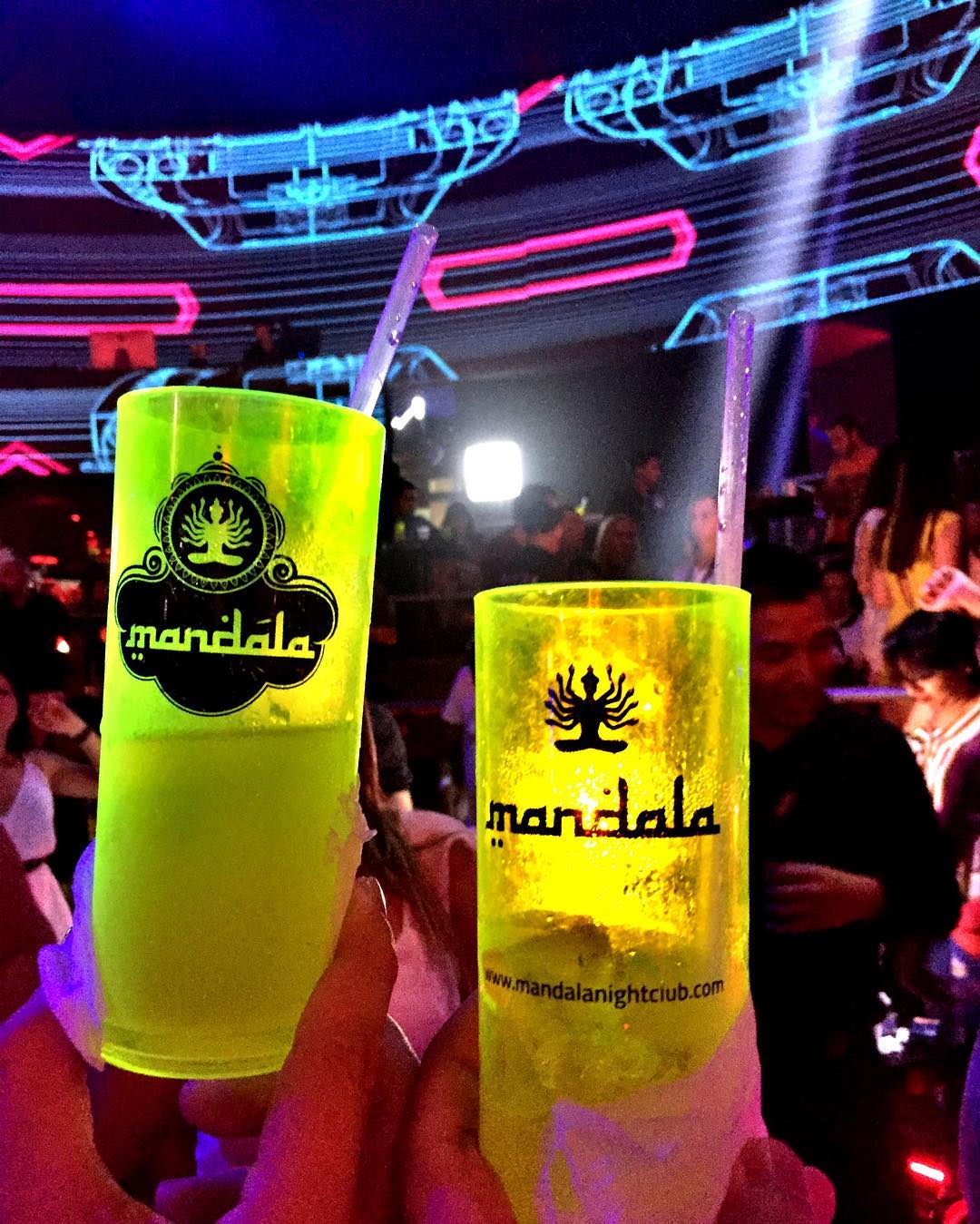 mandala night club (acceso) 4