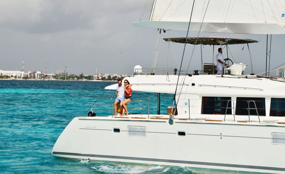 tour a isla mujeres en catamarÁn y snorkel (platino) 1