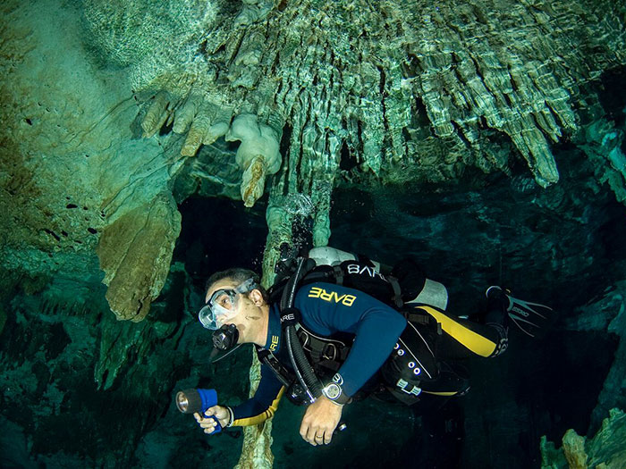 buceo en cavernas 5